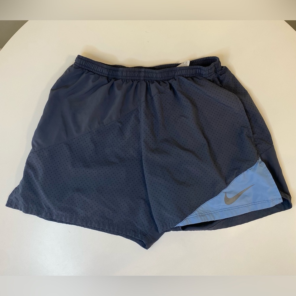 Medium Nike 2-in-1 compression shorts men blue